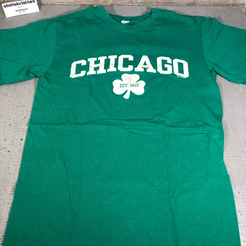 Chicago green tee shirt shamrock graphic size S